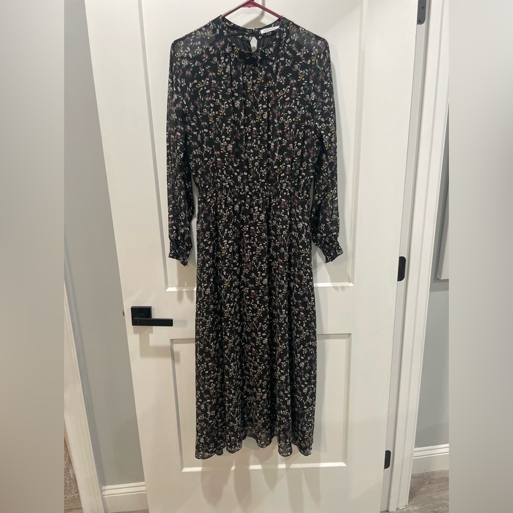 Q2 collection Floral black and purple Maxi Dress long sleeve Size Large